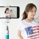 Selfie-tyč-na-iPhone-1