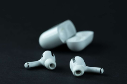 AirPods Pro 2. generace: Recenze a hodnocení bezdrátových sluchátek od Apple