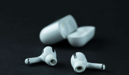 AirPods Pro 2. generace: Recenze a hodnocení bezdrátových sluchátek od Apple